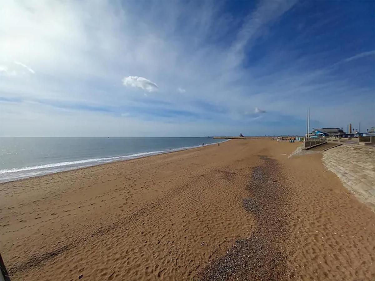 Sohot Stays Royal Sands Seaview Apt Free Parking Sleeps 4 Ramsgate Exteriér fotografie
