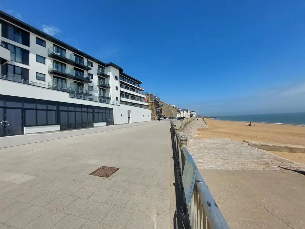 Sohot Stays Royal Sands Seaview Apt Free Parking Sleeps 4 Ramsgate Exteriér fotografie
